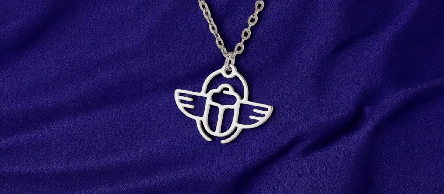 collier scarabée