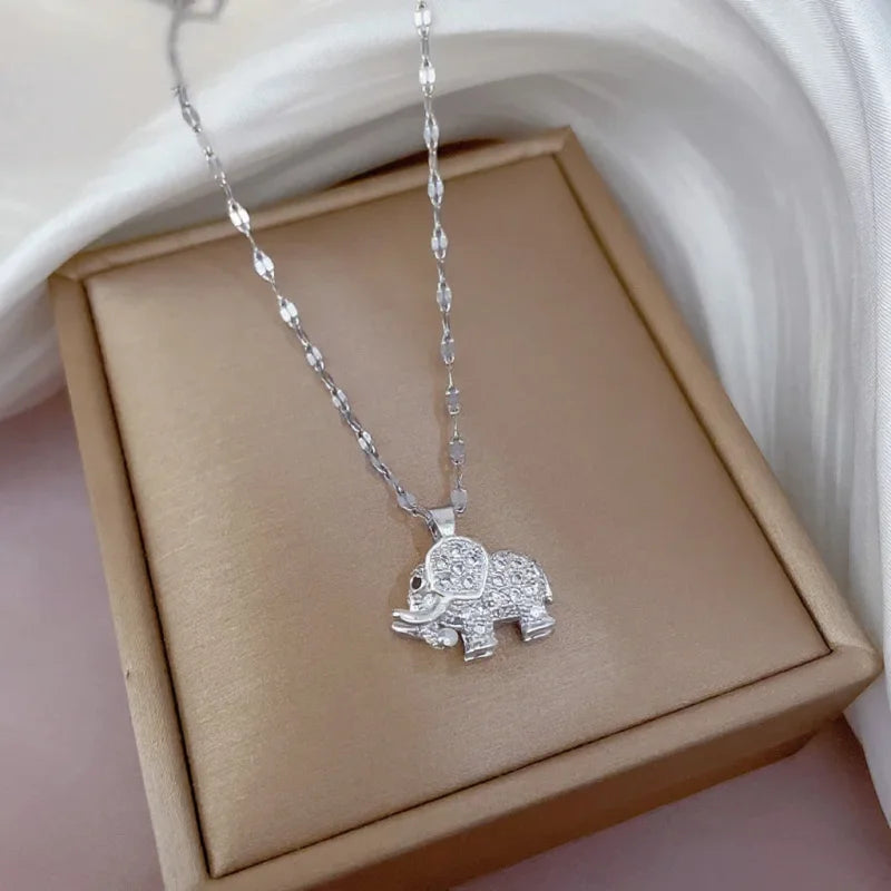 Collier avec Pendentif Éléphant colliers